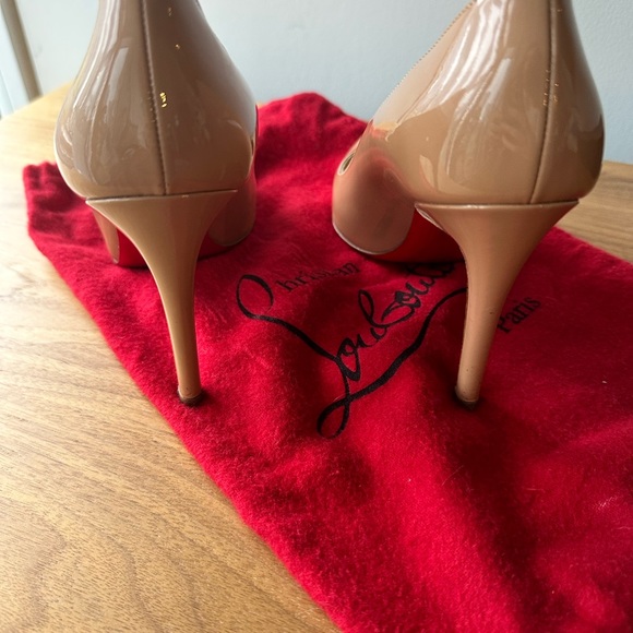 Christian Louboutin Kate Patent Leather Pumps 100mm heel. Size 37.5 - Worn Once - Picture 2 of 3